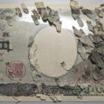 yen-drops-past-160-to-fresh-34-year-low-against-the-dollar