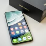huawei-flagship-store-surge-in-china-signals-showdown-with-apple
