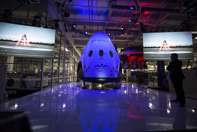 spacex’s-private-polaris-program-aims-for-first-all-civilian-space-walk