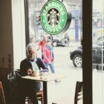 starbucks-is-treating-dads-to-buy-one-get-one-free-drinks-on-father’s-day